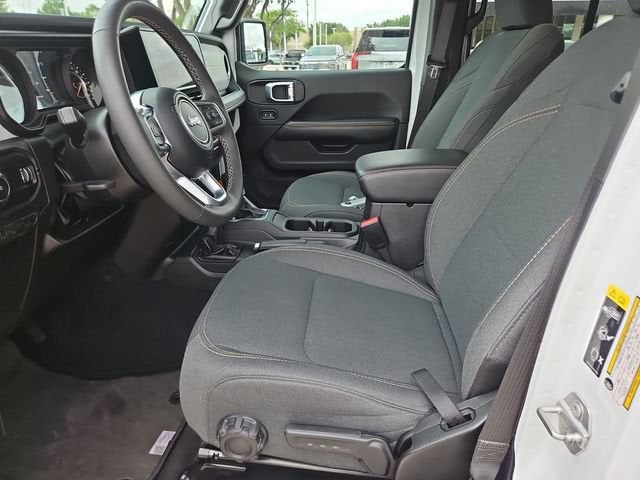 2025 Jeep Wrangler 4-Door Sahara 4x4