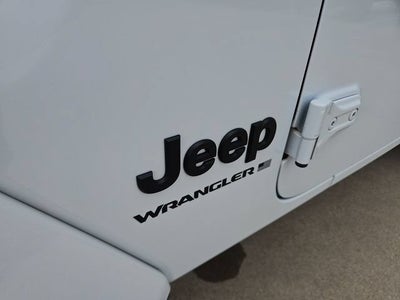 2025 Jeep Wrangler 4-Door Sahara 4x4
