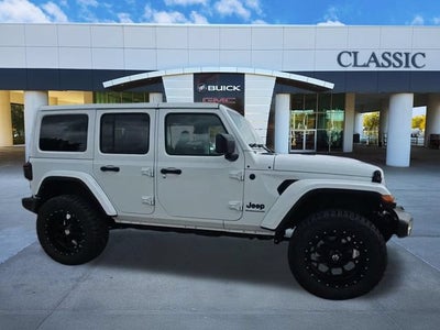 2025 Jeep Wrangler 4-Door Sahara 4x4