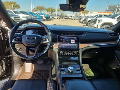 2022 Jeep Grand Cherokee Summit