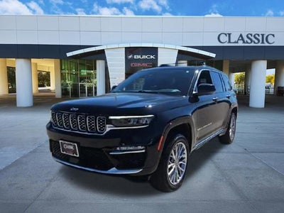 2022 Jeep Grand Cherokee Summit