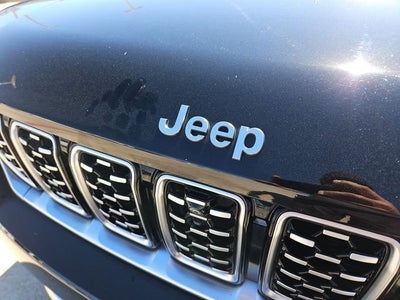 2022 Jeep Grand Cherokee Summit