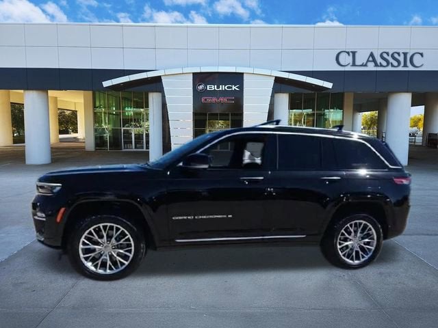 2022 Jeep Grand Cherokee Summit