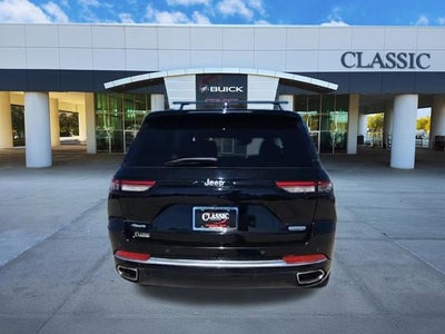 2022 Jeep Grand Cherokee Summit