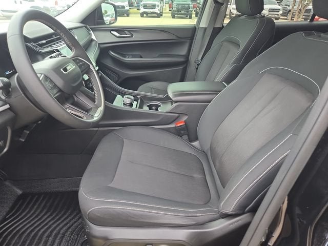 2024 Jeep Grand Cherokee L Laredo 4x2