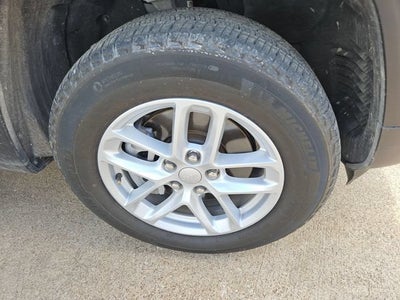 2024 Jeep Grand Cherokee L Laredo 4x2