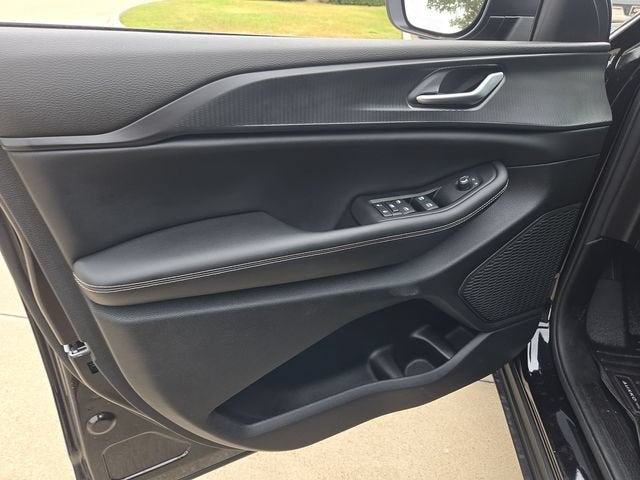 2024 Jeep Grand Cherokee L Laredo 4x2