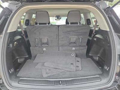 2024 Jeep Grand Cherokee L Laredo 4x2