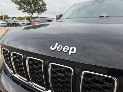 2024 Jeep Grand Cherokee L Laredo 4x2
