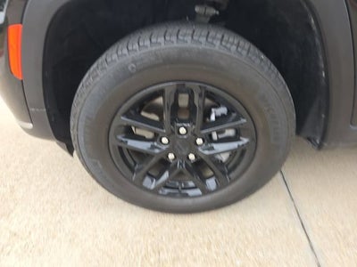 2024 Jeep Grand Cherokee L Laredo 4x2