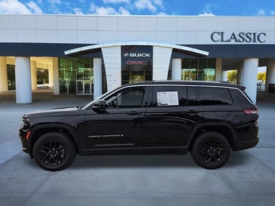 2024 Jeep Grand Cherokee L Laredo 4x2