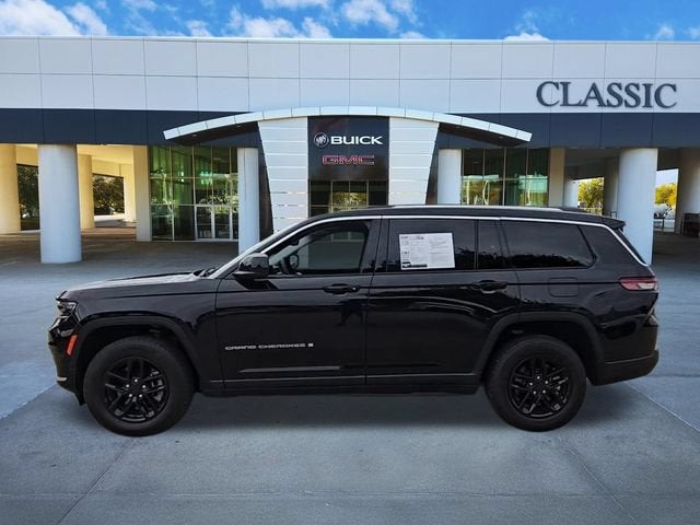 2024 Jeep Grand Cherokee L Laredo 4x2