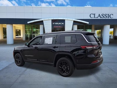 2024 Jeep Grand Cherokee L Laredo 4x2