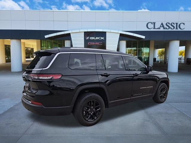 2024 Jeep Grand Cherokee L Laredo 4x2