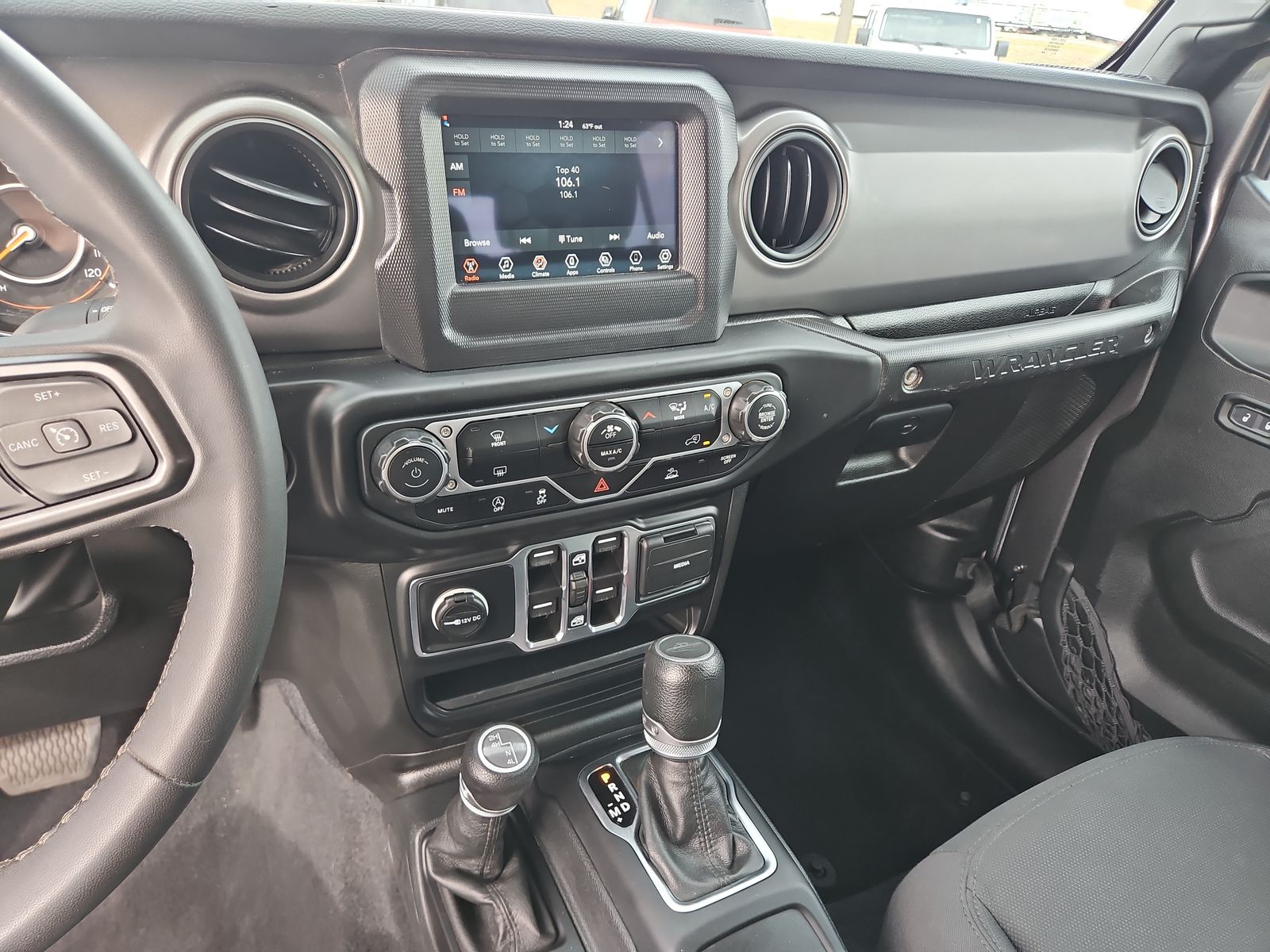 2023 Jeep Gladiator Sport S photo 3