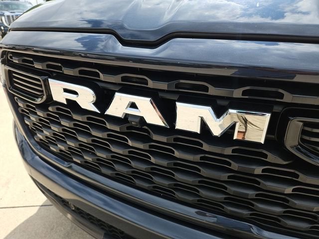 2025 RAM 1500 Lone Star Crew Cab 4x2 5'7" Box