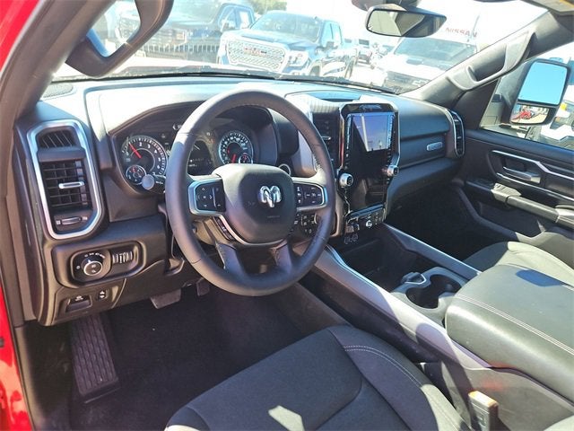 2025 RAM 1500 Big Horn Crew Cab 4x4 5'7" Box