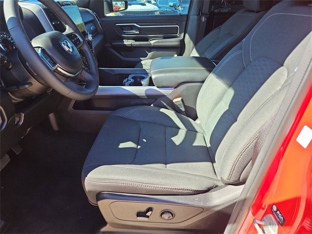 2025 RAM 1500 Big Horn Crew Cab 4x4 5'7" Box