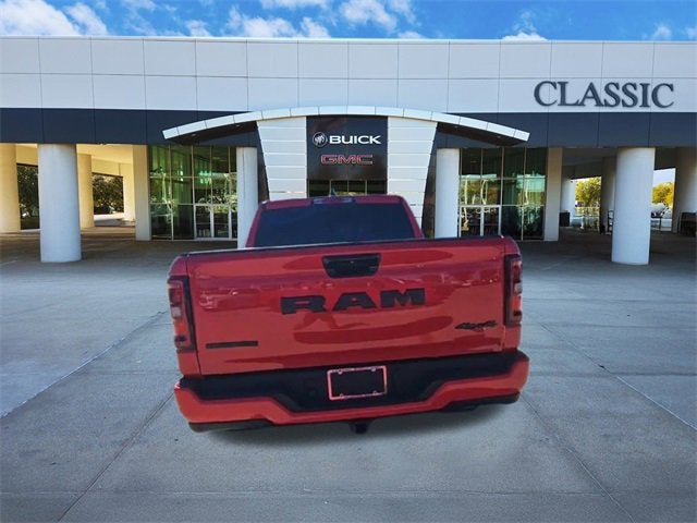 2025 RAM 1500 Big Horn Crew Cab 4x4 5'7" Box