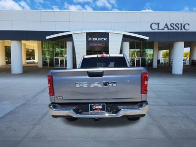 2025 RAM 1500 Big Horn Crew Cab 4x4 5'7" Box