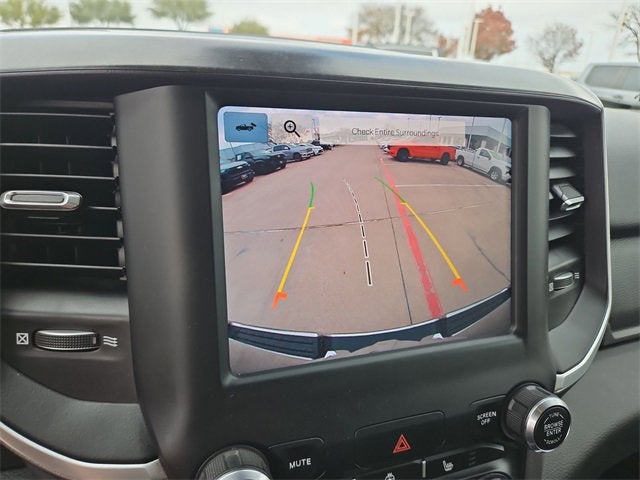 2022 RAM 1500 Big Horn Crew Cab 4x4 5'7" Box