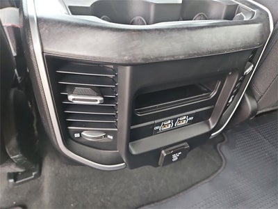 2022 RAM 1500 Big Horn Crew Cab 4x4 5'7" Box