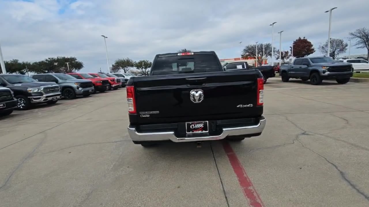 2022 RAM 1500 Big Horn Crew Cab 4x4 5'7" Box