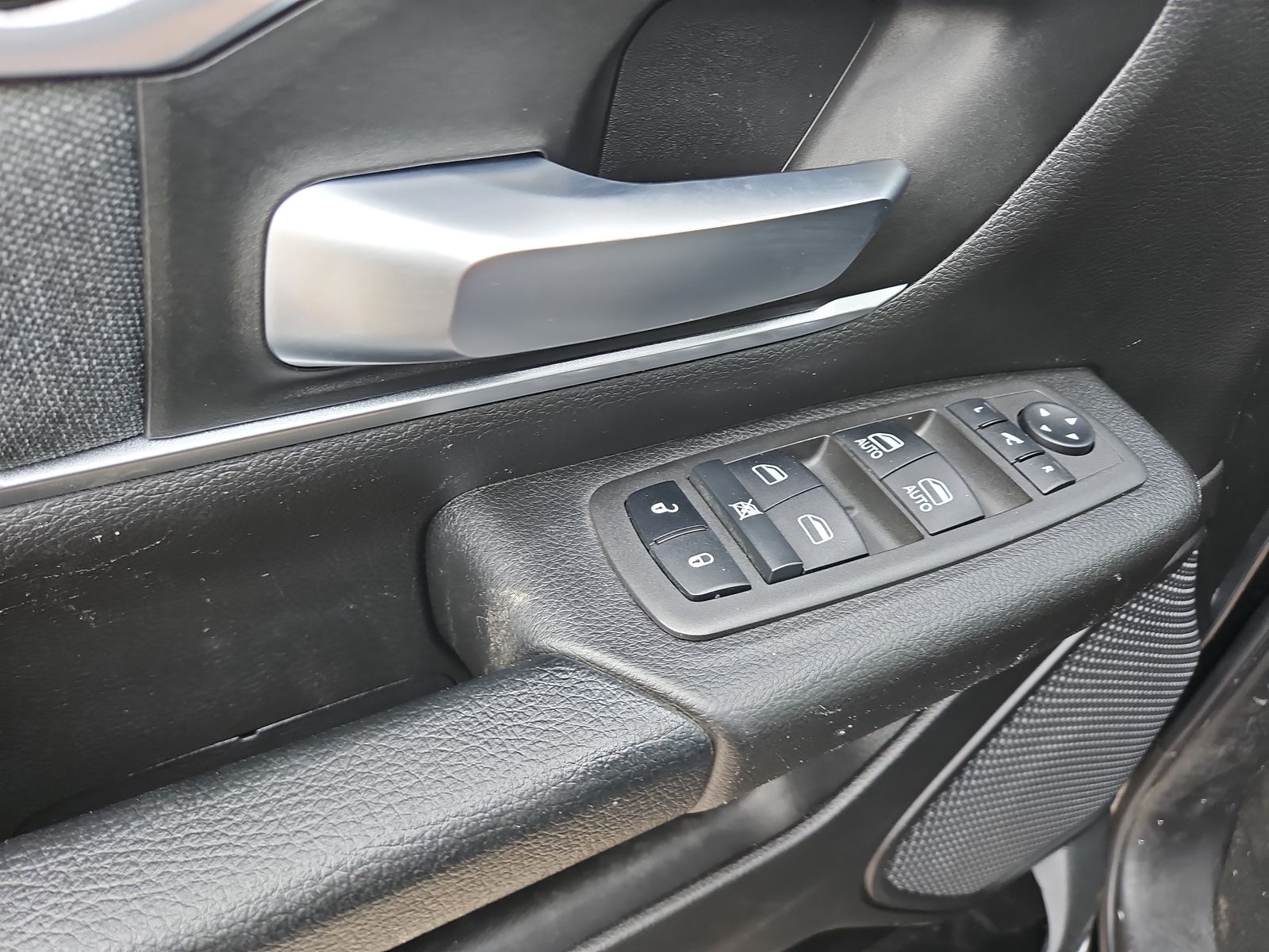 2022 RAM 1500 Big Horn Crew Cab 4x4 5'7" Box