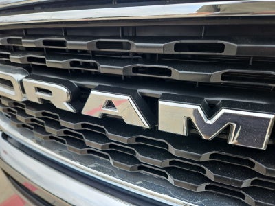 2022 RAM 1500 Big Horn Crew Cab 4x4 5'7" Box