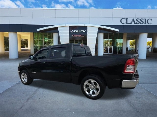 2022 RAM 1500 Big Horn Crew Cab 4x4 5'7" Box