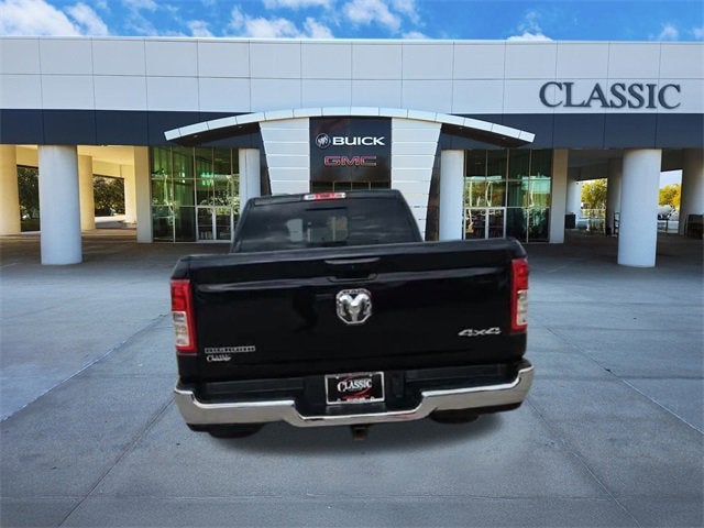 2022 RAM 1500 Big Horn Crew Cab 4x4 5'7" Box