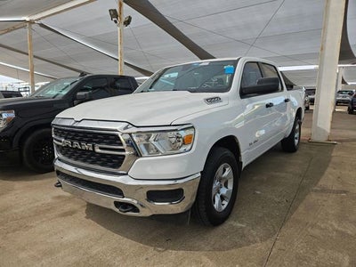 2024 RAM 1500 Big Horn Crew Cab 4x4 5'7" Box