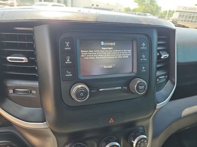 2024 RAM 1500 Big Horn Crew Cab 4x4 5'7" Box