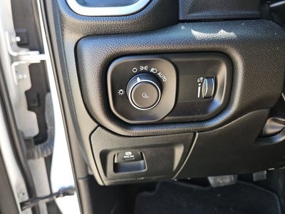 2024 RAM 1500 Big Horn Crew Cab 4x4 5'7" Box