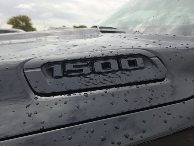 2025 RAM 1500 Warlock Crew Cab 4x4 5'7" Box