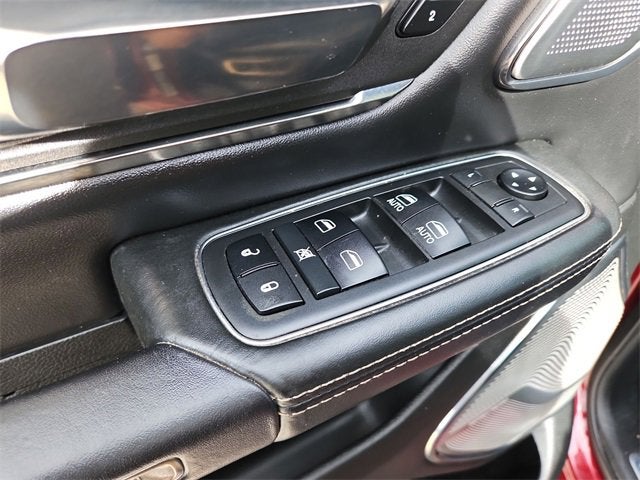 2019 RAM 1500 Limited Crew Cab 4x4 5'7" Box