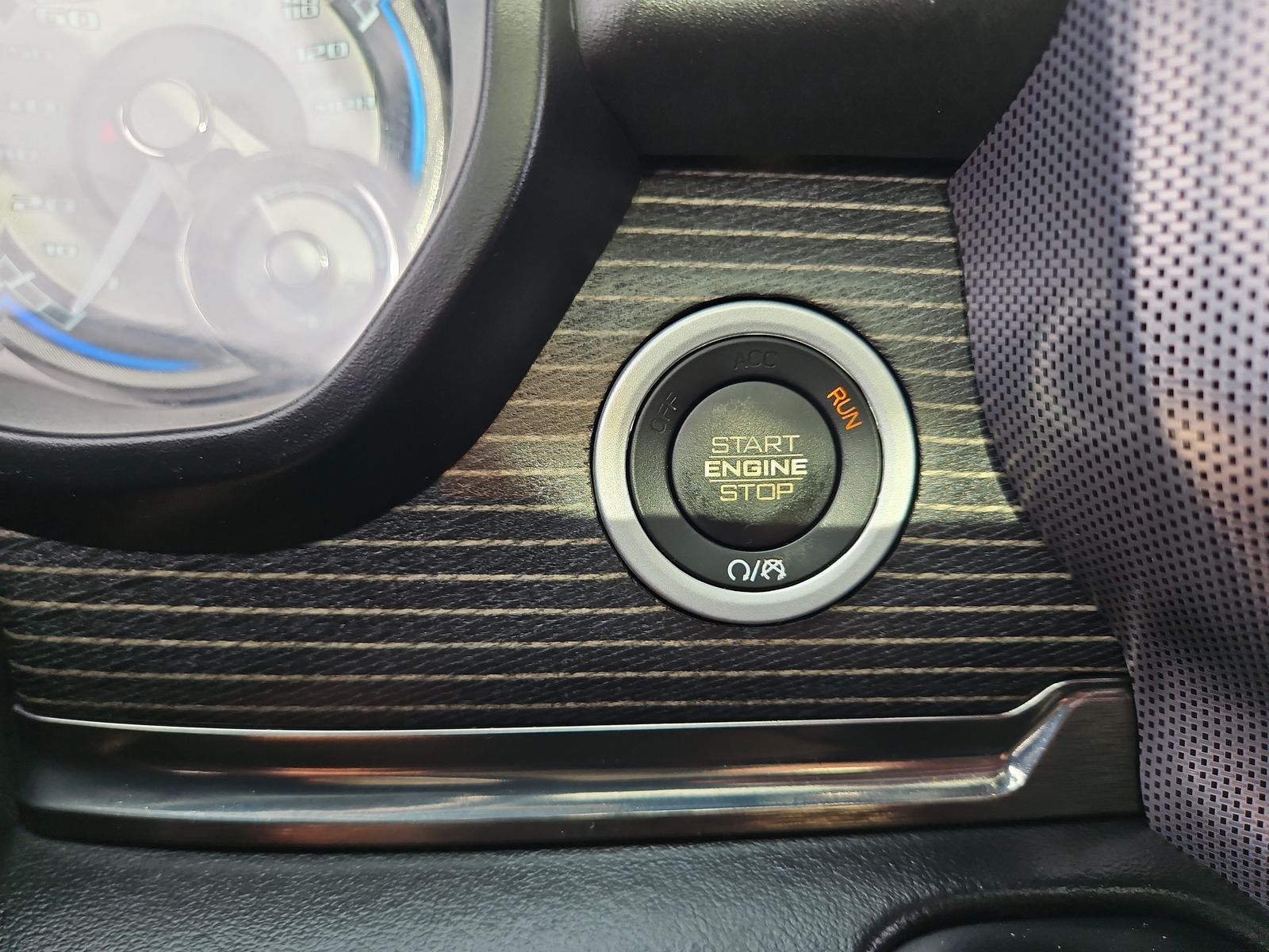 2019 RAM 1500 Limited Crew Cab 4x4 5'7" Box