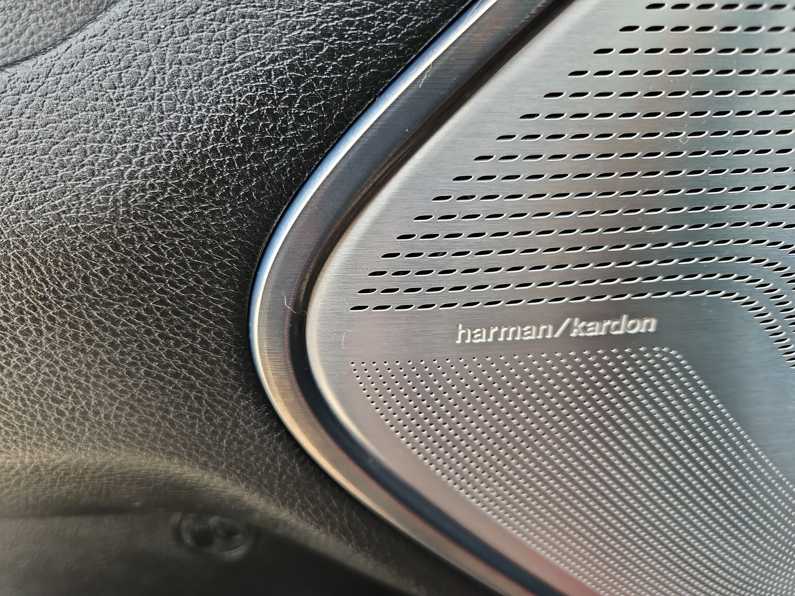 2019 RAM 1500 Limited Crew Cab 4x4 5'7" Box