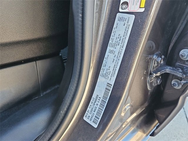 2023 RAM 1500 Laramie Crew Cab 4x4 5'7" Box