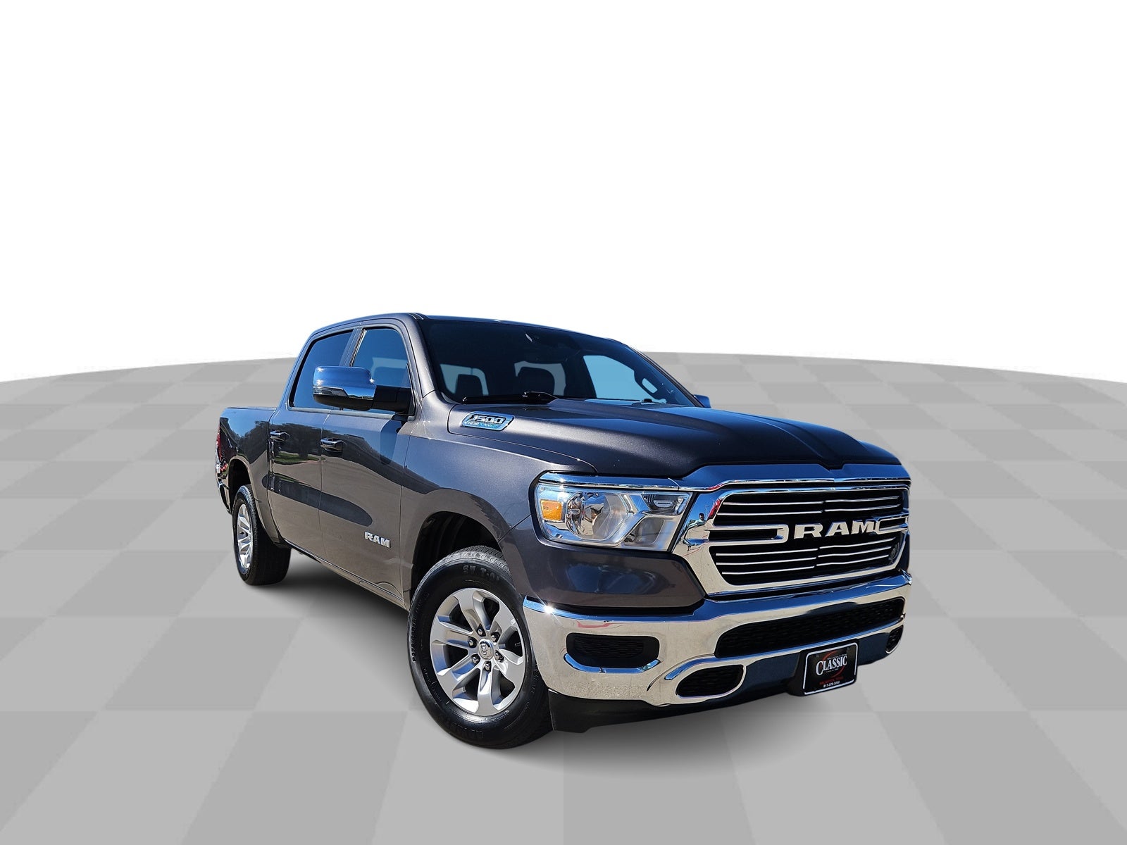 2023 RAM 1500 Laramie Crew Cab 4x4 5'7" Box