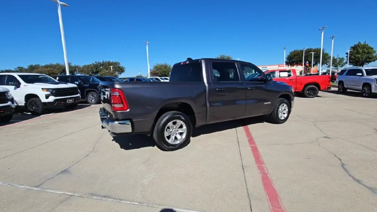 2023 RAM 1500 Laramie Crew Cab 4x4 5'7" Box
