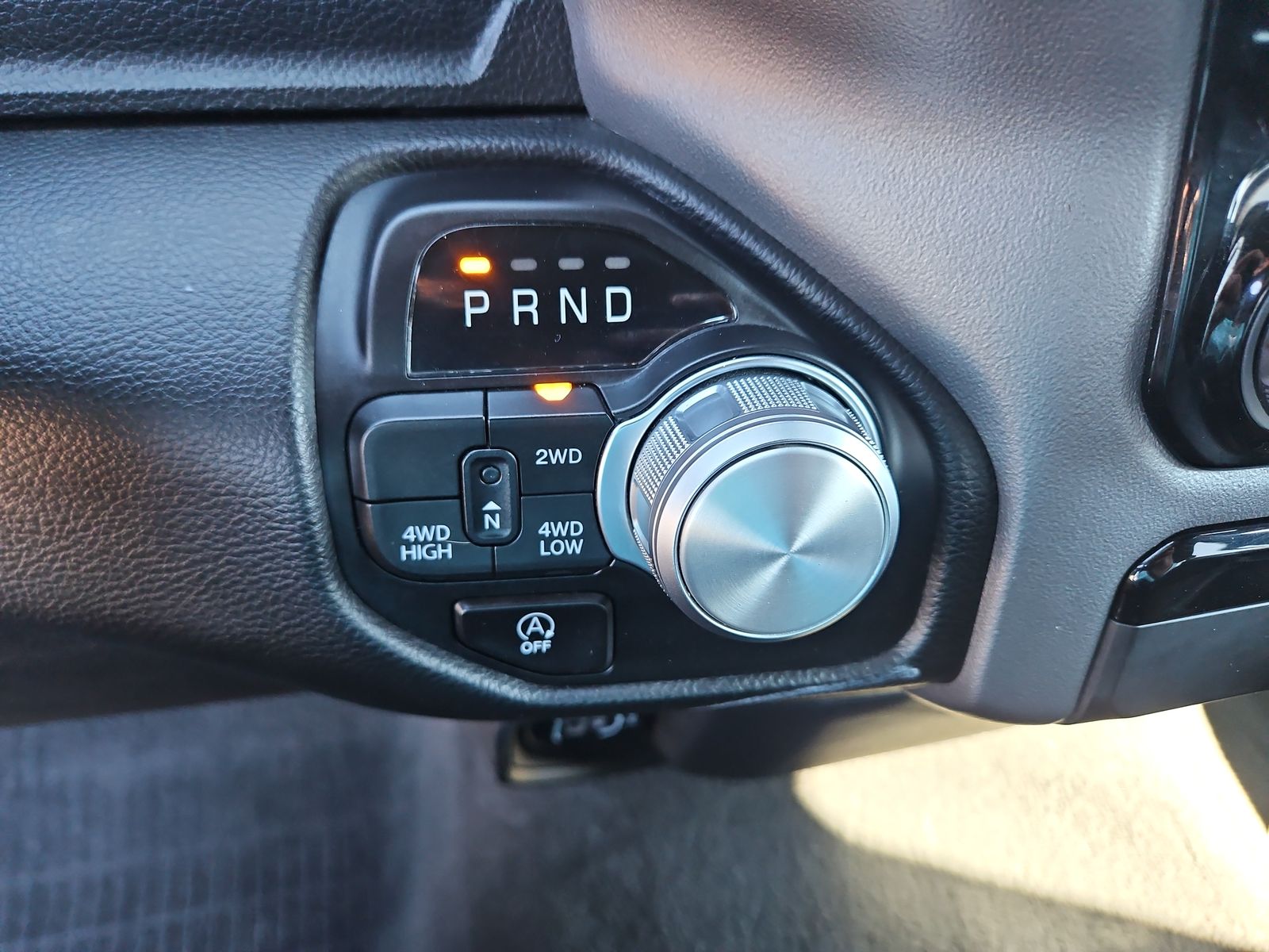 2023 RAM 1500 Laramie Crew Cab 4x4 5'7" Box