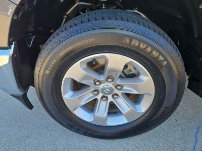 2023 RAM 1500 Laramie Crew Cab 4x4 5'7" Box