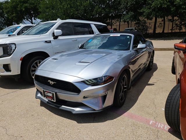 2023 Ford Mustang EcoBoost Convertible's photo