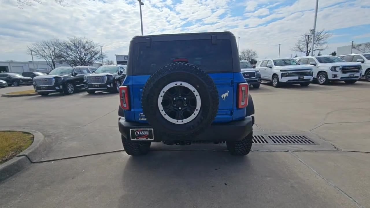 2023 Ford Bronco Base