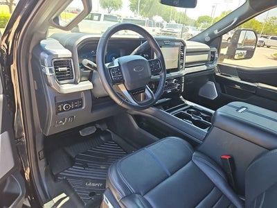 2025 Ford F-250 Platinum