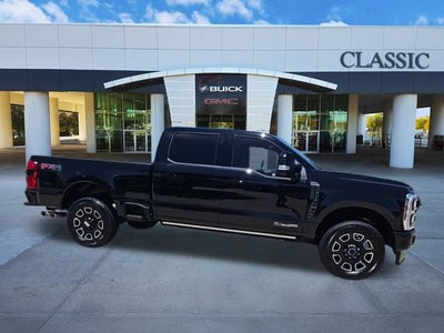 2025 Ford F-250 Platinum