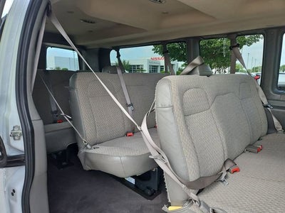 2023 Chevrolet Express Passenger 3500 1LT