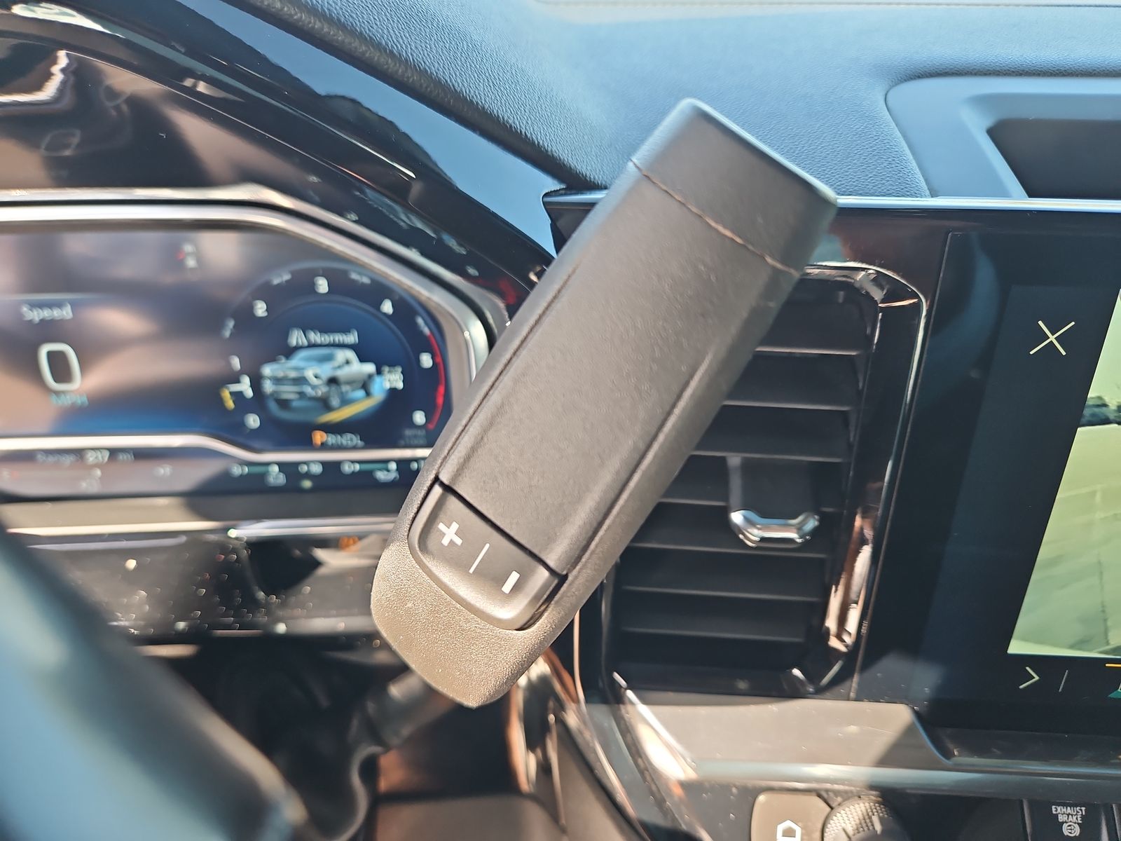 2025 Chevrolet Silverado 3500 HD LTZ