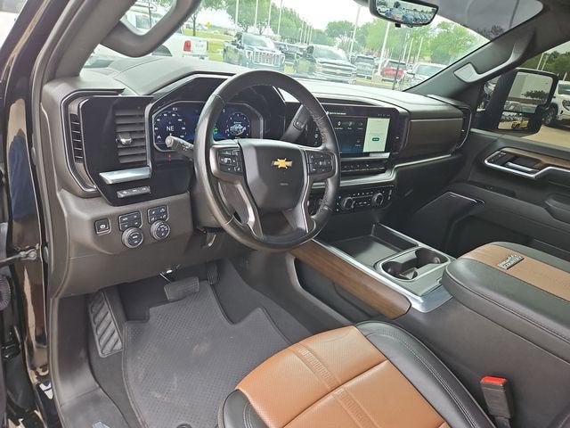 2025 Chevrolet Silverado 3500 HD High Country DRW